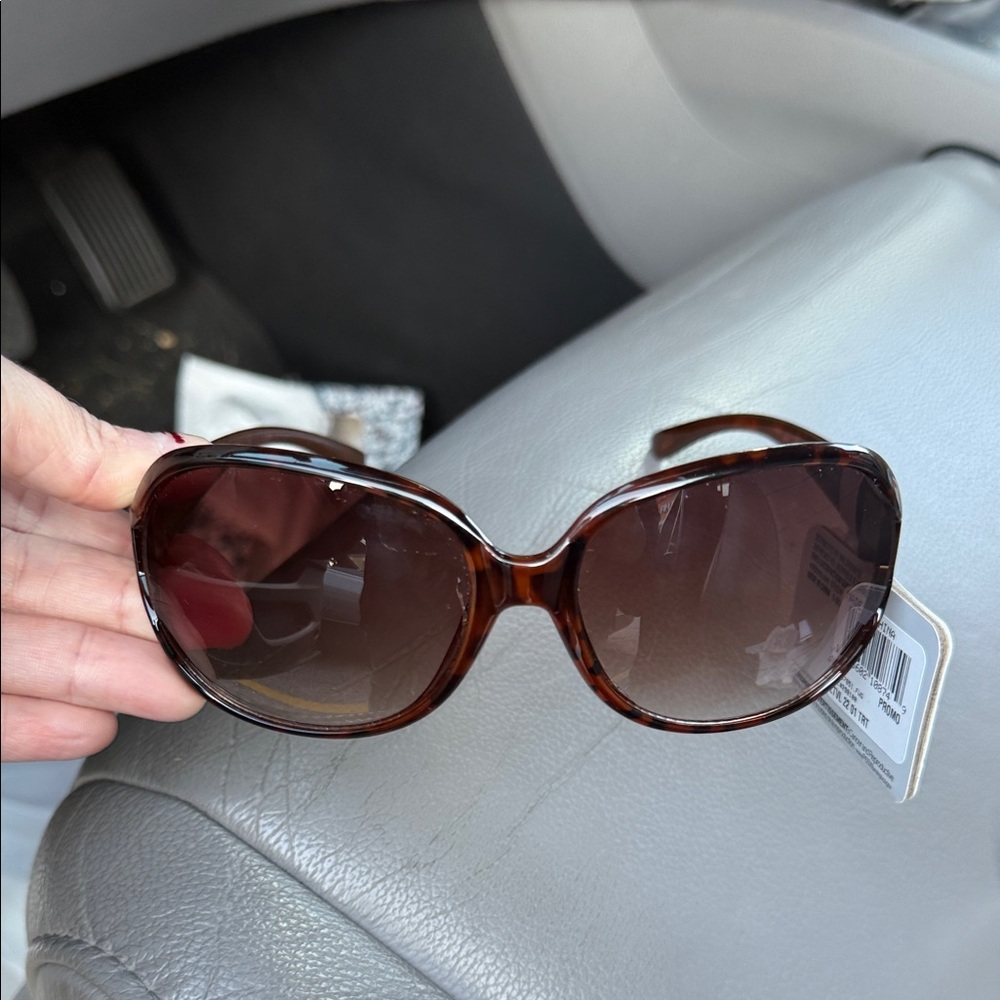 Women’s West Loop Tortoise Shell Sunglasses NWT